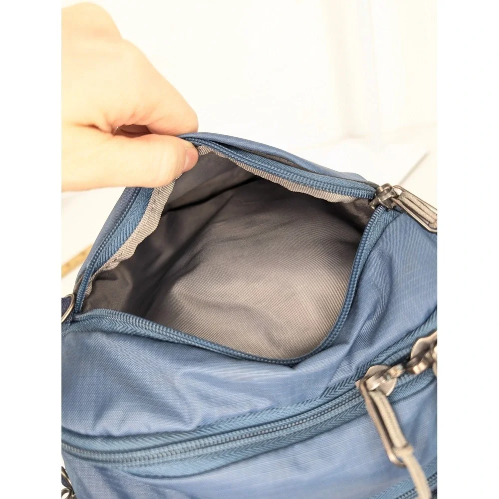 Eagle Creek Site‎ Seeing Tablet Courier Blue Lightweight Crossbody Travel Bag